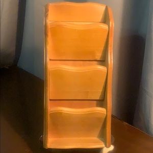 Vintage mail shelf ✉️📫